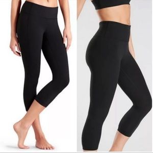 Athleta Revelation Crop Capri Black‎ Leggings Pants Run Yoga Train